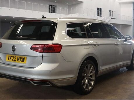 Volkswagen Passat 1.4 Passat GTe Advance Semi-Auto 5dr 9