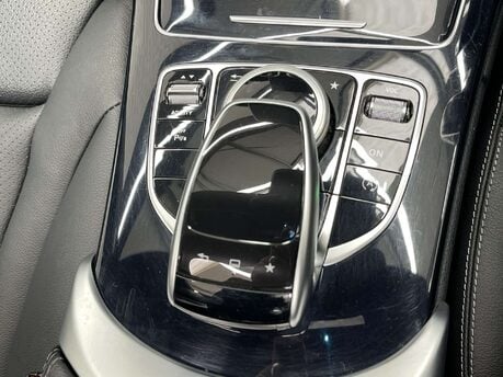 Mercedes-Benz C Class 2.1 C220 AMG Line Premium+ Bluetec Auto 4dr 38