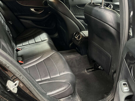 Mercedes-Benz C Class 2.0 C 200 AMG Line Auto 4dr 4