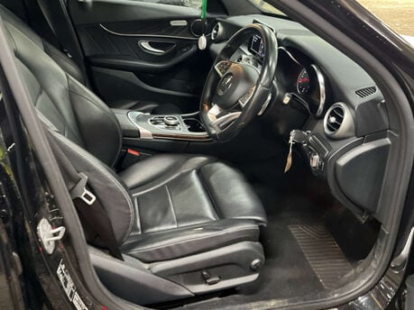 Mercedes-Benz C Class 2.0 C 200 AMG Line Auto 4dr 3