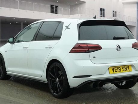 Volkswagen Golf 2.0 Golf R TSi Semi-Auto 4WD 5dr 8