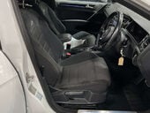 Volkswagen Golf 2.0 Golf R TSi Semi-Auto 4WD 5dr 3