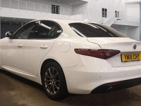 Alfa Romeo Giulia 2.1 Giulia Super TD Auto 4dr 9