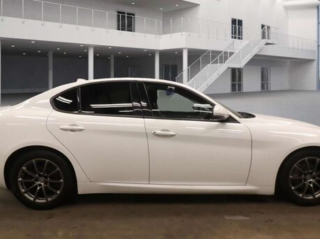 Alfa Romeo Giulia 2.1 Giulia Super TD Auto 4dr 13