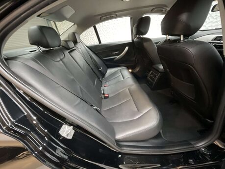 BMW 3 Series 2.0 330e SE Auto 4dr 39