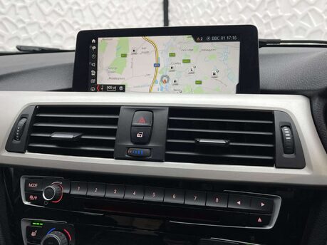 BMW 3 Series 2.0 330e SE Auto 4dr 8