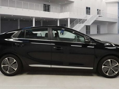 Hyundai IONIQ 1.6 IONIQ Premium PHEV Semi-Auto 5dr 11