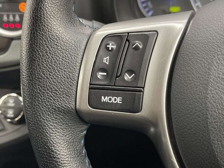 Toyota Yaris 1.5 Yaris T4 Hybrid CVT 5dr 31