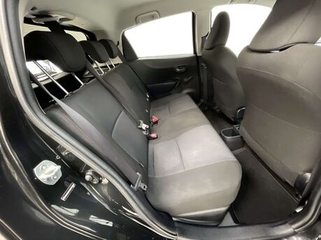 Toyota Yaris 1.5 Yaris T4 Hybrid CVT 5dr 36