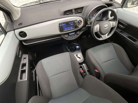 Toyota Yaris 1.5 Yaris T4 Hybrid CVT 5dr 29