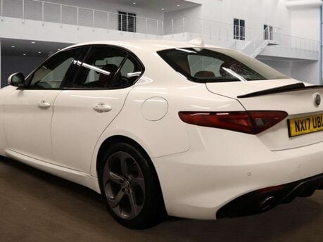 Alfa Romeo Giulia 2.1 Giulia Speciale TD Auto 4dr 7
