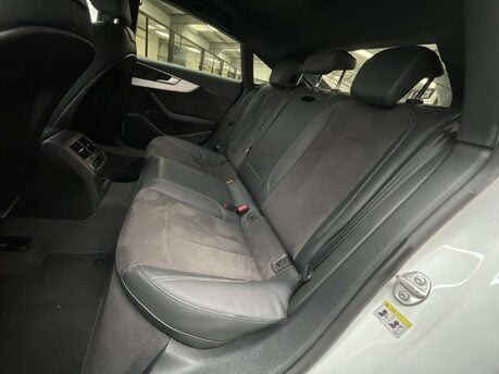 Audi A5 2.0 A5 Sportback 40 TFSI S Line Semi-Auto 5dr 41