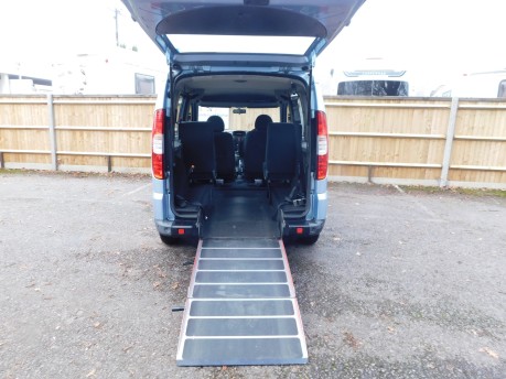 Fiat Doblo 1.4 8V DYNAMIC WHEELCHAIR ACCESSIBLE VEHICLE 5dr 22