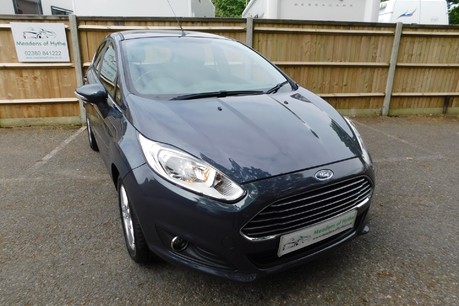 Ford Fiesta 1.6 ZETEC AUTOMATIC 5dr