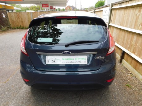 Ford Fiesta 1.6 ZETEC AUTOMATIC 5dr 5