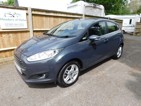 Ford Fiesta 1.6 ZETEC AUTOMATIC 5dr 8