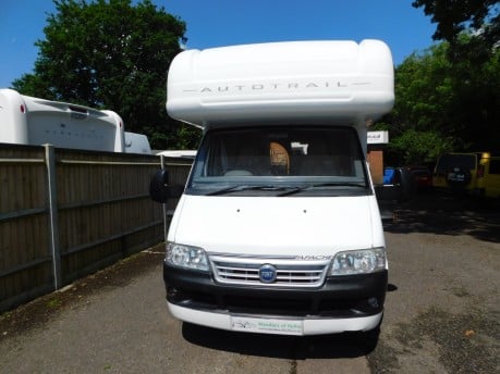 Auto-Trail Apache 600 SE 4 BERTH MOTORHOME 8