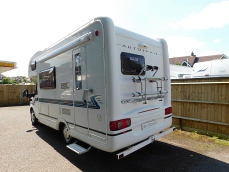 Auto-Trail Apache 600 SE 4 BERTH MOTORHOME 3