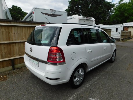 Vauxhall Zafira EXCLUSIV 1.6 7 SEAT 5dr 4