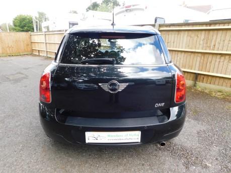 Mini Countryman ONE 1.6 Pepper Pack 5dr 8