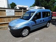 Vauxhall Combo TOUR ESSENTIA 1.3 CDTI WHEELCHAIR ACCESSIBLE VEHICLE AUTOMATIC 9