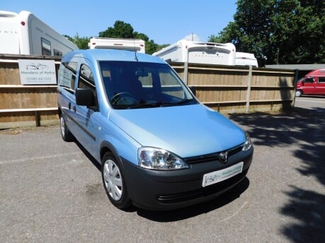 Vauxhall Combo TOUR ESSENTIA 1.3 CDTI WHEELCHAIR ACCESSIBLE VEHICLE AUTOMATIC 1