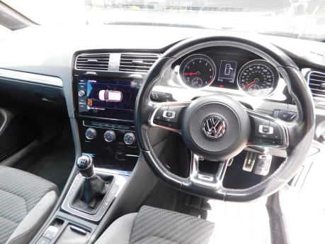 Volkswagen Golf R-LINE 1.5 TSI EVO 5dr 14