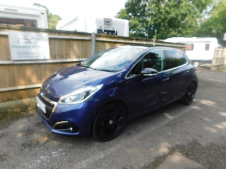 Peugeot 208 1.2 PURETECH 110 S/S GT LINE 5dr 8