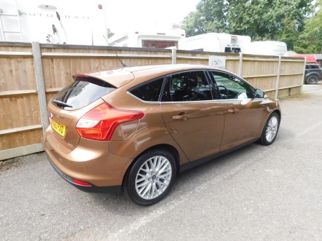 Ford Focus ZETEC 1.0T EcoBoost 5dr 3