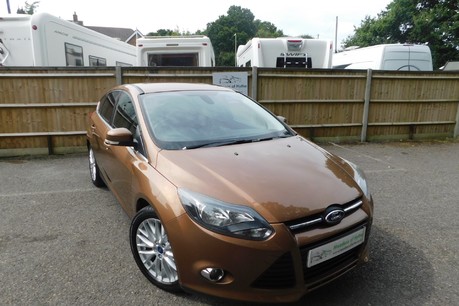 Ford Focus ZETEC 1.0T EcoBoost 5dr