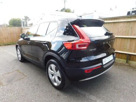 Volvo XC40 2.0 T4 MOMENTUM AWD 5Dr 6