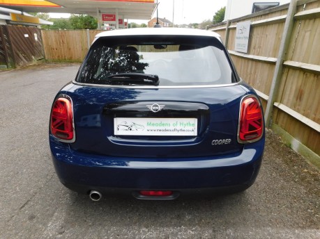 Mini Hatch COOPER 1.5 Chilli Pack 5dr 5