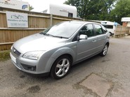 Ford Focus 2.0 TITANIUM 5 Door 8