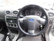 Ford Focus 2.0 TITANIUM 5 Door 10