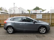 Volvo V40 2.0 D2 CROSS COUNTRY LUX 5dr 3