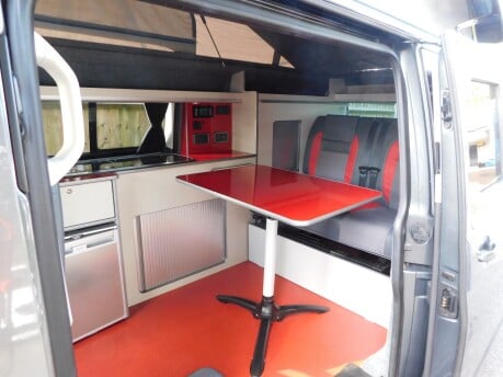 Volkswagen Transporter WildCampers Conversion 4 Berth 2.0 TDI LWB Automatic 17