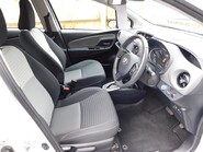 Toyota Yaris 1.5 HYBRID VVT-I ICON 5 Dr 15