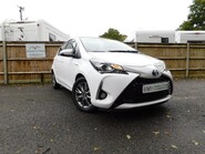 Toyota Yaris 1.5 HYBRID VVT-I ICON 5 Dr 1