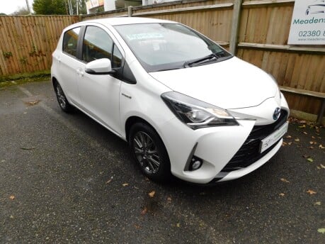 Toyota Yaris 1.5 HYBRID VVT-I ICON 5 Dr 2