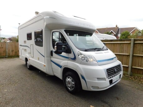 Auto-Trail Apache 632 SE 4 Berth Motorhome 7