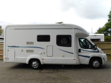 Auto-Trail Apache 632 SE 4 Berth Motorhome 6