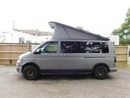 Volkswagen Transporter Campervan 2 Berth 2.0 TDI HIGHLINE 2