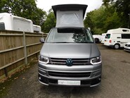 Volkswagen Transporter Campervan 2 Berth 2.0 TDI HIGHLINE 9