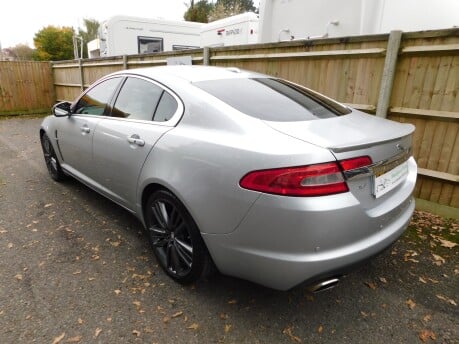 Jaguar XF 3.0d V6 S PORTFOLIO AUTOMATIC 4dr 6