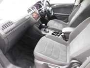 Volkswagen Tiguan SEL 2.0 TDI DSG AUTOMATIC 5dr 22