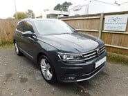 Volkswagen Tiguan SEL 2.0 TDI DSG AUTOMATIC 5dr 2