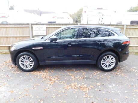 Jaguar F-Pace 2.0d PORTFOLIO AWD AUTOMATIC 5Dr 7