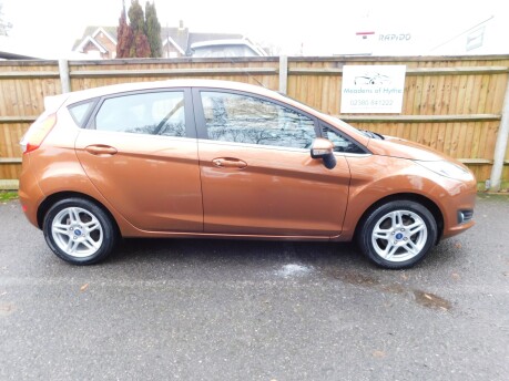 Ford Fiesta 1.0 EcoBoost ZETEC 5Dr 3