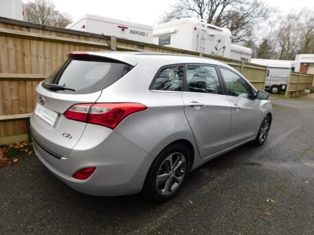 Hyundai i30 Tourer 1.6 SE Automatic 4