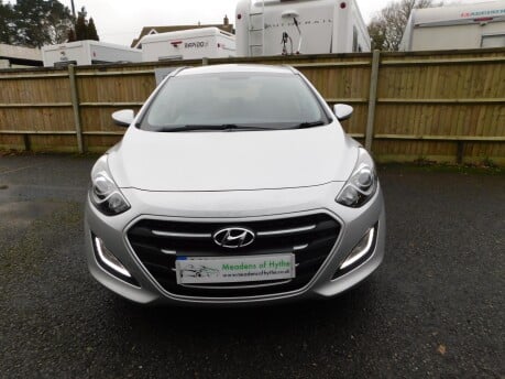 Hyundai i30 Tourer 1.6 SE Automatic 9